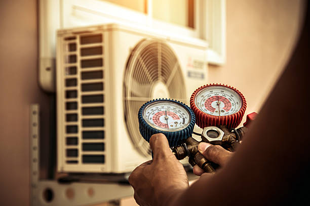 Professional Hvac Maintenance technician working in Smithville, IN